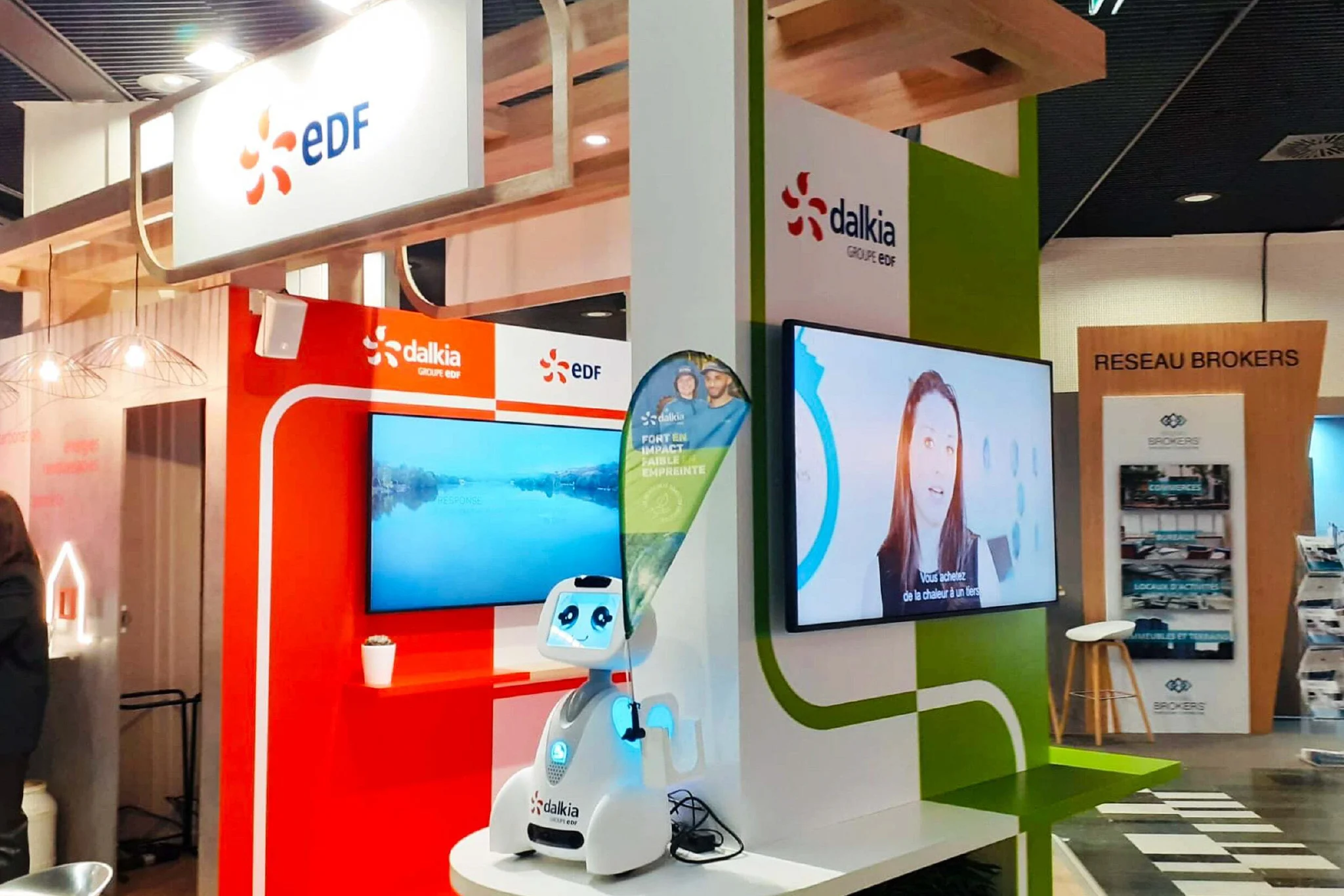 buddy avec concept pédagogique au salon simi